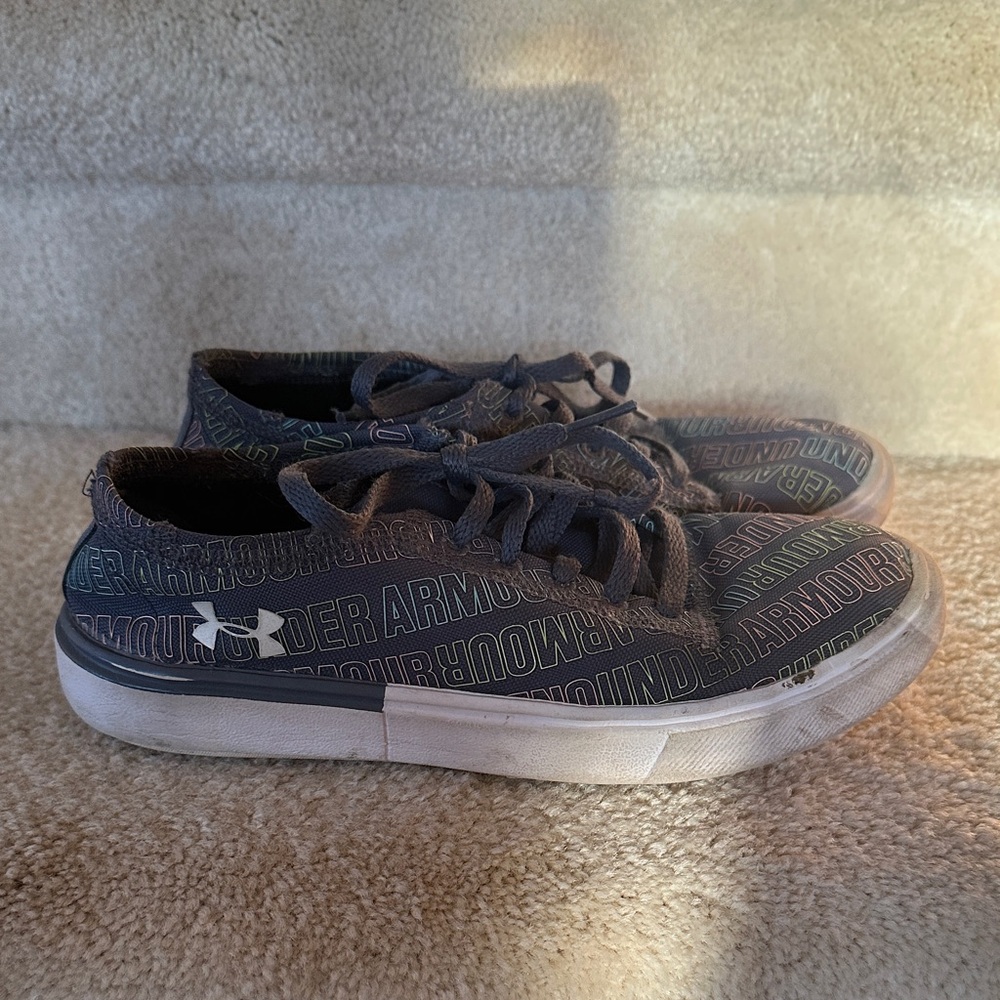 UA Girls size 1.5 super cute. Lace up. Good condition. See pics.
